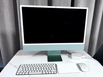 Apple iMac 2021 24” Retina with Apple M1 chip with 8-core CPU