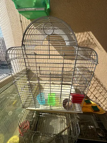 Large metal bird cage - good condition