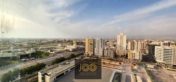 غرفة وصالة مفروشة بالكامل | أول ساكن | إطلالة مفتوحة | طابق مرتفع | جاردن سيتي M2 | الجرف 1