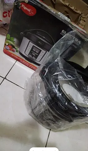 Electric Multi-Cooker / Rice Cooker - Like New, Unused (in box)