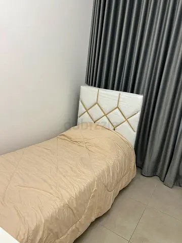 No commission , private room for rent in jvc attached bathroom and balcony