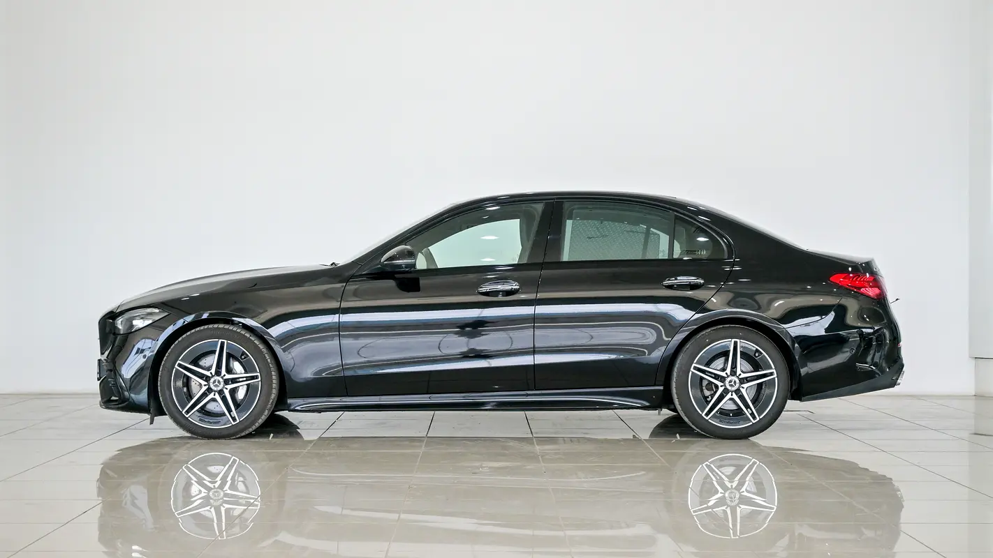 Mercedes-Benz C-Class 2025