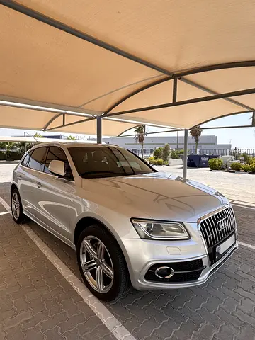 Audi Q5 3.0 TFSI Quattro S-Line | GCC Specs | Panoramic Roof | Excellent Condition | AED 38,900