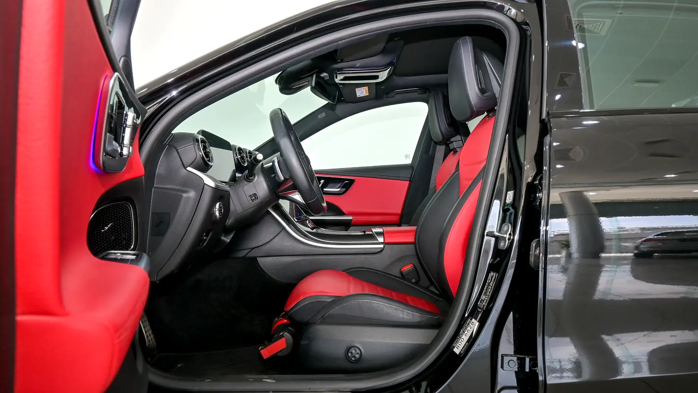 Mercedes-Benz C-Class 2025
