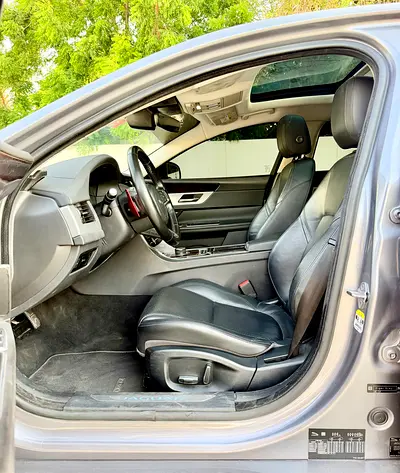 Jaguar XF Premim Luxury, миниатюра 10