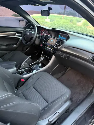 2017 Honda ACCORD 缩略图 10