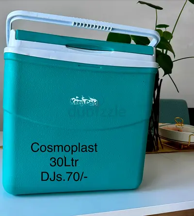 Cosmoplast 30L Keep Cold Portable Cooler / Ice Chest - Good Condition