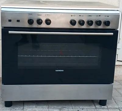 Siemens gas cooker 60x90 5burners working good