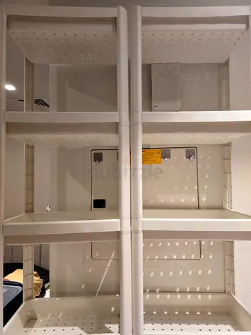 Plastic shelf