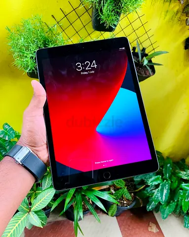 iPad 9.7 inches 128GB WiFi + Cellular genuine