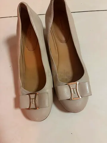 Women shoes 38
