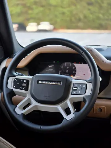 Land Rover Defender 110 X-Dynamic HSE, миниатюра 9