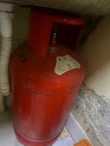 Gas cylinder