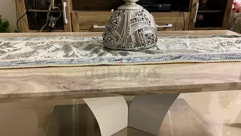 Modern coffee table for urgent sale