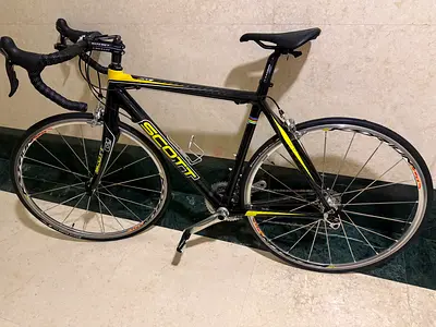 Scott CR1 Full Carbon Road Bike – Excellent Condition – AED 4,000 Scott CR1 full carbon road bike