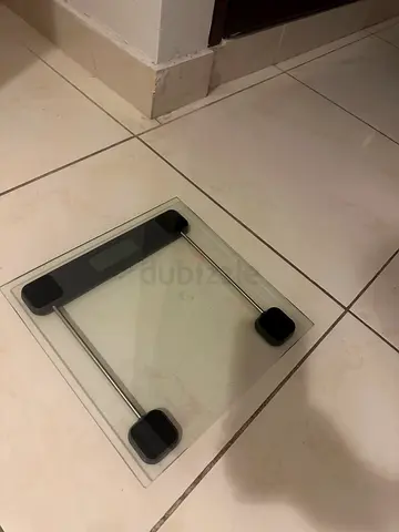 Glass Digital Bathroom Scale - Slim Electronic Weighing Scale