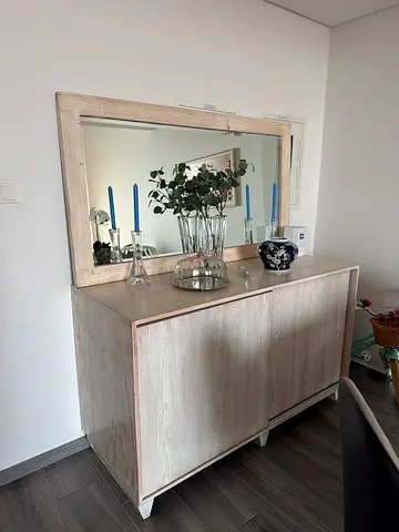 Light wood dresser  - good condition