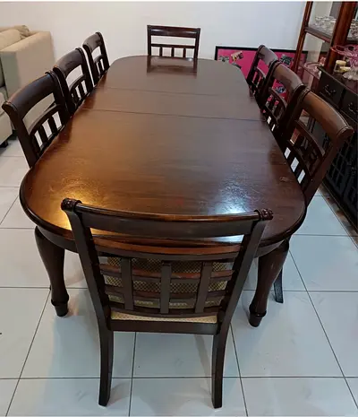 Home Centre 8 seater dinning table table with 8 chairs