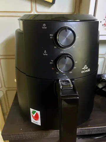 Used Evooil Air Fryer - Compact Black, Working Condition
