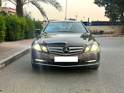 2013 Mercedes-BENZ E-CLASS photo 4
