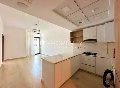 Elegant 1BR | Ready I Prime Location I Luxury Living