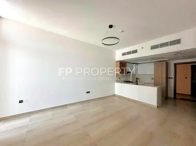 Elegant 1BR | Ready I Prime Location I Luxury Living