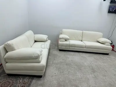 Looks great condition Natuzzi brand sofa set