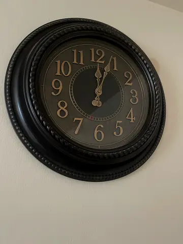 Large Decorative Wall Clock — Black Vintage Style