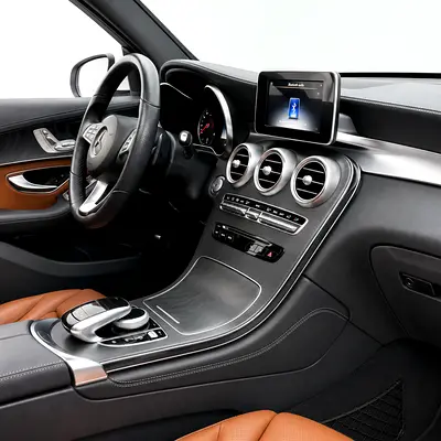 صورة 10 لـ 2018 Mercedes-BENZ GLC