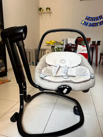 Baby Swing/Seat - Electric Swing in Light Grey, Good Condition
