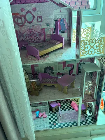 Doll house