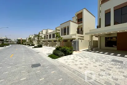 NEGOTIABLE!! | PREMIUM CLUSTER | VACANT