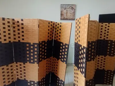 Room partition divider