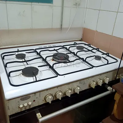 5 burner Cooking Range for sale