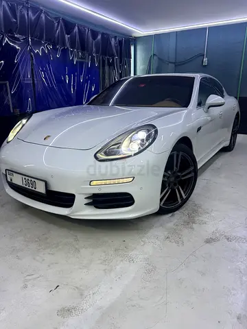 Porsche Panamera S 2014 GCC Specs