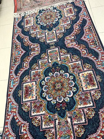 2 Classic Persian Runner Rug with Intricate Floral Patterns