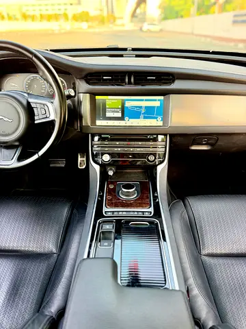 Jaguar XF Premim Luxury, миниатюра 18
