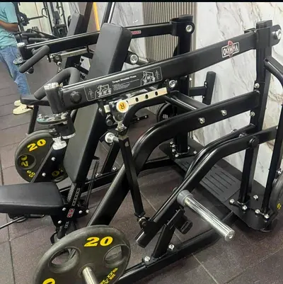 Olympia Plate-Loaded Shoulder Press Machine - Good Condition