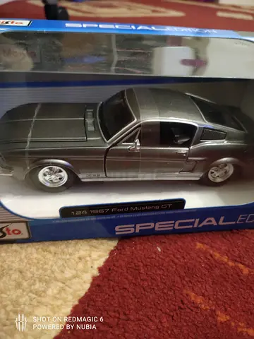 Maisto 1:24 1967 Ford Mustang GT - Special Edition Die-Cast Model (Grey)