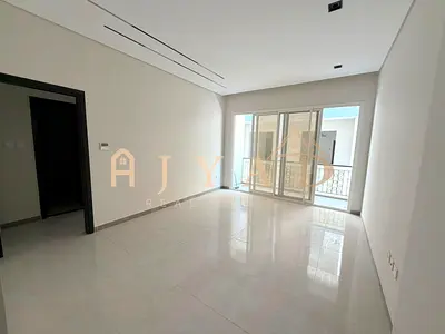 بناية جديدة شقة غرفة وصالة ايجار سنوي بالجرف3 (عجمان) - باركن مجاني - غرفة نوم ماستر - 2 حمام - مكيف مركزي - بلكون - تسهيلات بالدفع - سهل لمخرج دبي .