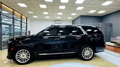 2022 Cadillac ESCALADE — миниатюра 8