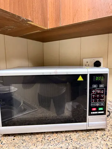 Black+Decker Digital Microwave Oven with Grill