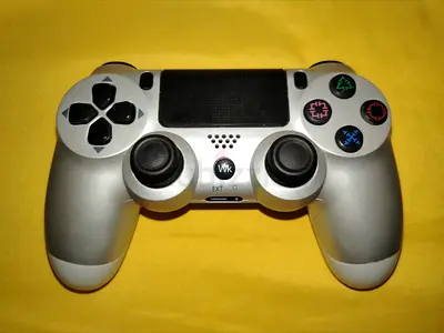 Gaming Controller, compatible with Ps4, laptop and mobile, and probably more