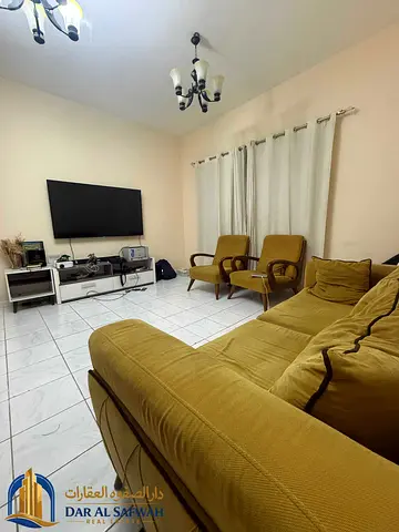 ** FURNISHED 2BHK ** CLOSE HALL ** REASONABLE PRICE ** FAMILY BUILDING