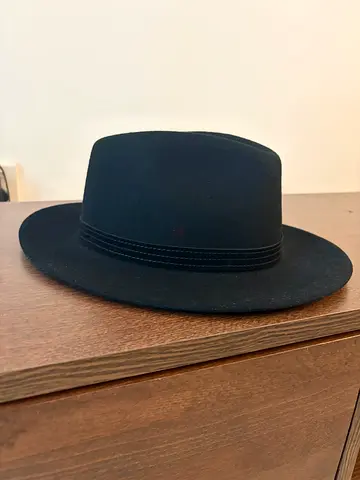 Black Felt Fedora Hat - Good Condition