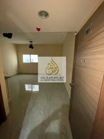 🏡 للإيجار السنوي بعجمان | استوديو في الجرف 3 🏡 ✨ تاني ساكن | مساحة كبيرة | موقع مميز على شارع الشيخ محمد بن زايد