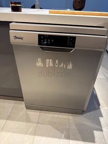 Silver freestanding dishwasher - good working condition
