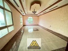 Location annuelle – Villa spacieuse | Al Jurf 2, Ajman Une villa spacieuse est disponible à Al Ju