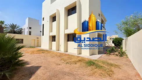 Lahwish 4bhk Villa 2 Floor Near Park 130k