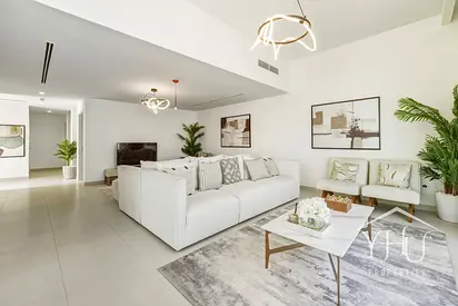 Elegant Home | Close to Lagoon | Waterfront Living